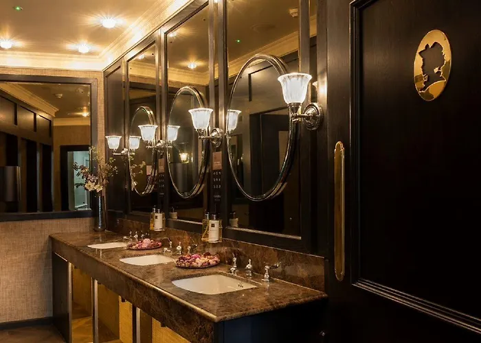 卡斯蒂斯酒店 4* 都柏林